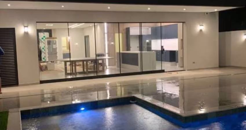 Casa a venda, 04 suítes, 06 vagas, mobiliada no Pontal do Parana PR
