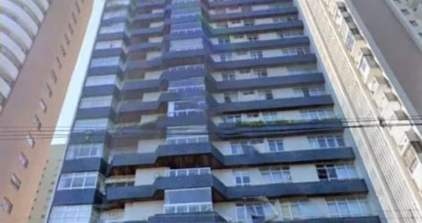 Apartamento 04 quartos sendo 02 suítes, 02 vagas, andar alto no Bigorrilho em Curitiba PR