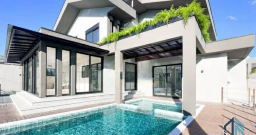 Casa MOBILIADA LINDA em condomínio, 04 suítes, 04 vagas, em Blumenau SC