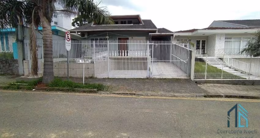(PERMUTA) Casa a venda com edícula a venda 05 quartos c/suítes, no Jd. Botânico em Curitiba PR