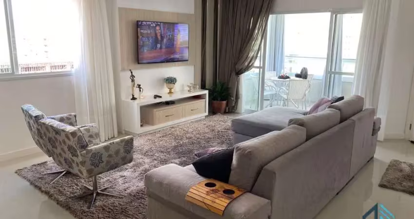 Apartamento lindo, 03 quartos, sendo 1 suíte e 2 demi suítes, no coração da meia praia em itapema sc