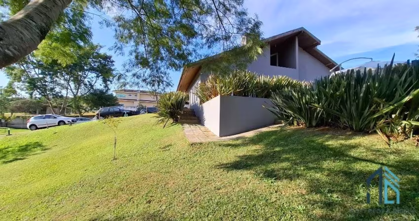 - Chácara com casa em condomínio, local seguro, ótima localização em São Jose dos Pinhais divisa com Piraquara PR