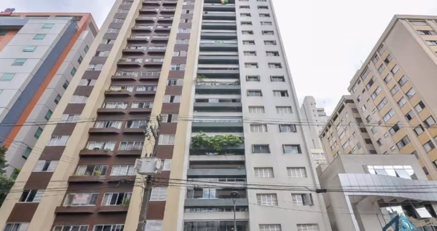Apartamento Mobiliado, 03 quartos c/suíte, 02 vagas, 30 metros do shopping no Batel/Água Verde em Curitiba PR
