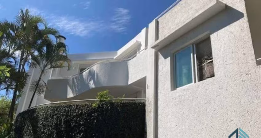 Casa Contemporânea 03 quartos c/suítes, amplo terraço, Lagoa da Conceição em Florianópolis SC