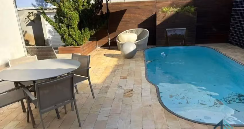 Casa em condomínio, 03 suítes, 03 vagas, piscina aquecida, churrasqueira em balneário camboriú sc