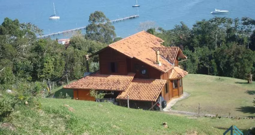 Terreno 23.000 m², próximo a duas marinas e a 50 metros da praia, em jurere - florianópolis sc