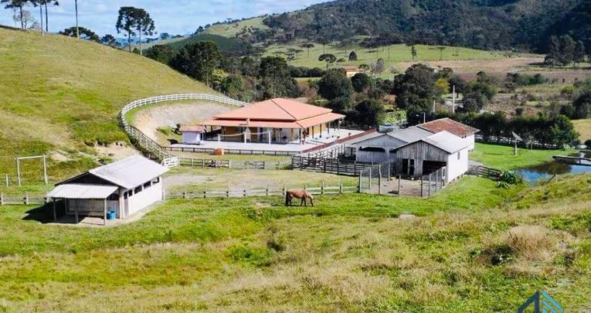 Sítio com açude, cachoeira, área verde e vista para a natureza, Serra Catarinense em Bom Retiro SC