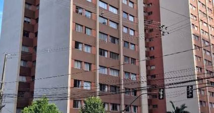 Apartamento a venda, 03 quartos, sacada, vaga, no Cristo Rei em Curitiba PR