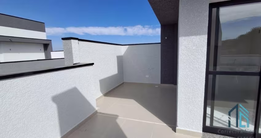 Sobrado frente pra rua, 03 quartos c/suíte, novo amplo com ótima localização, no Xaxim em Curitiba PR