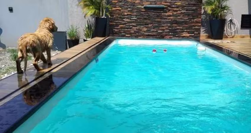 Casa/terreno 12X30, com construção, em São José dos Pinhais PR