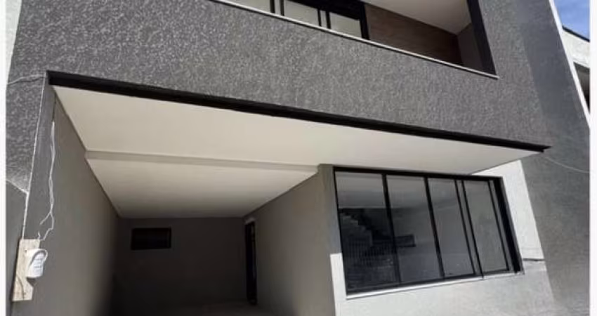 Sobrado Triplex Alto Padrão, 03 suítes com piso aquecido, em São José dos Pinhais PR