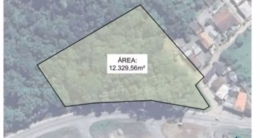 Terreno com 12.329,56m², (possível parcelamento) residência ou galpões, em são francisco do sul sc