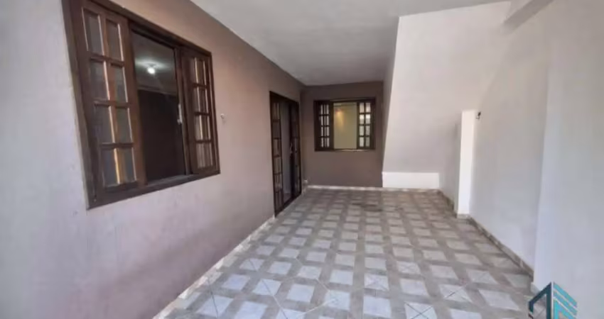 Casa em condomínio fechado, 03 salas, 03 quartos c/suíte, no boqueirão em curitiba - pr