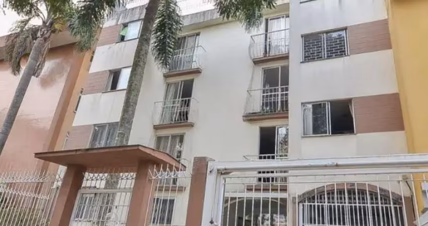 Apartamento recém reformado 02 quartos, vaga, bem localizado no água verde em curitiba -pr