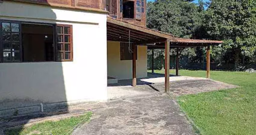 Casa em condomínio fechado com 4 quartos à venda no Caxito, Maricá 