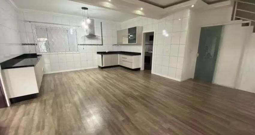 Sobrado geminado no nova brasília com 3 quartos para locação, 150 m²