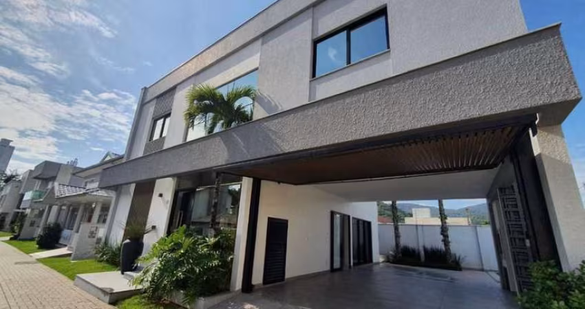 Casa duplex à Venda, Barra, Balneário Camboriú, SC