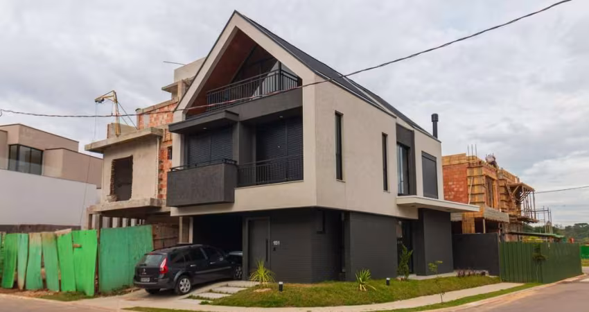 Residência em Condomínio no Santa Cândida, Curitiba, PR