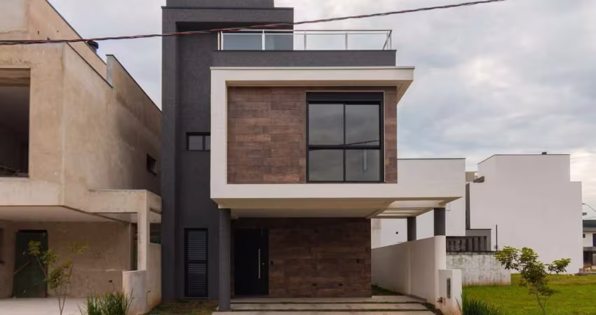 Sobrado à venda no bairro Santa Cândida, Curitiba, PR
