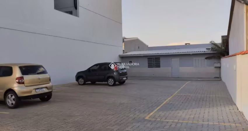 Casa comercial para alugar na Rua República, 1985, Mato Grande, Canoas