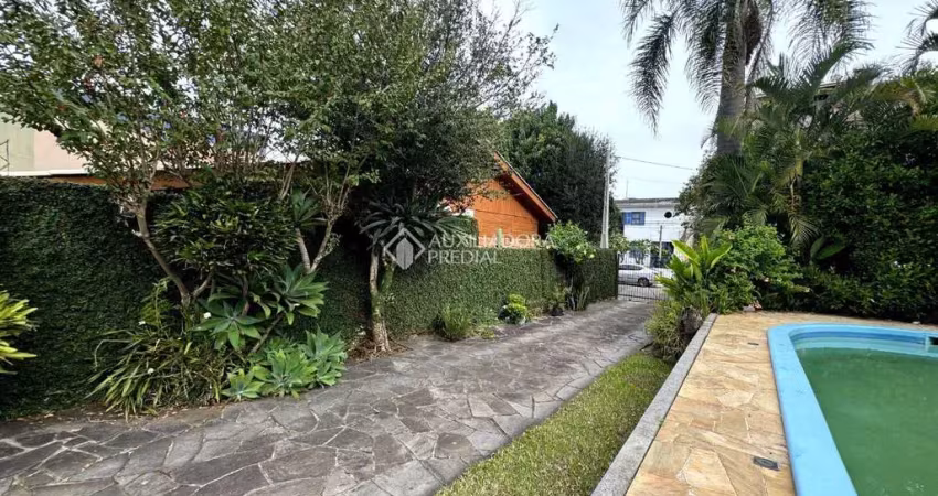 Casa com 3 quartos à venda na Rua Tomé de Souza, 556, Nossa Senhora das Graças, Canoas