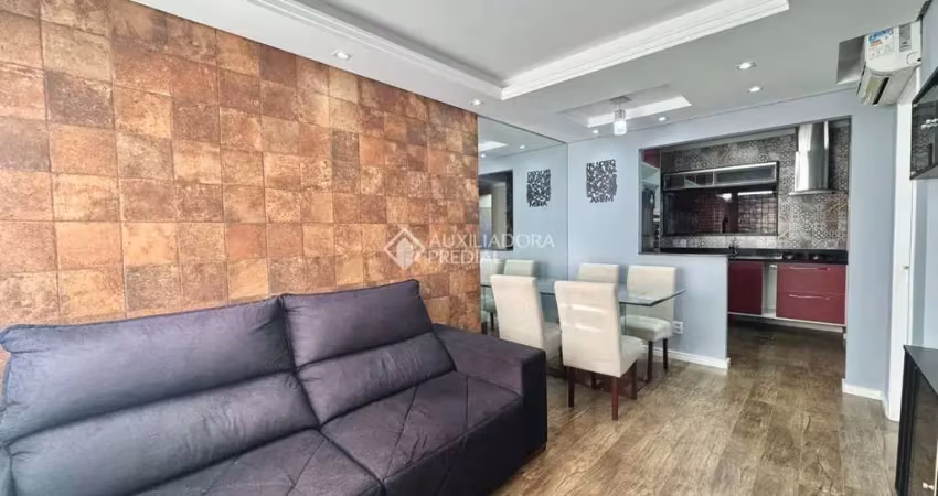 Casa em condomínio fechado com 2 quartos à venda na Rua dos Guaramirins, 303, Igara, Canoas