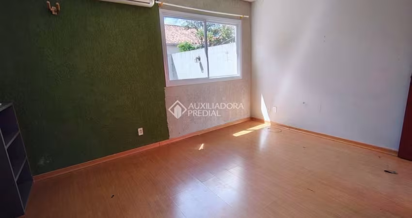 Casa em condomínio fechado com 2 quartos à venda na Rua Dezoito, 376, Olaria, Canoas