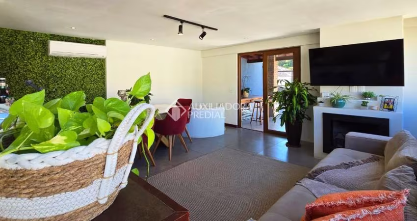 Cobertura com 2 quartos à venda na Avenida Cristóvão Colombo, 3870, Floresta, Porto Alegre