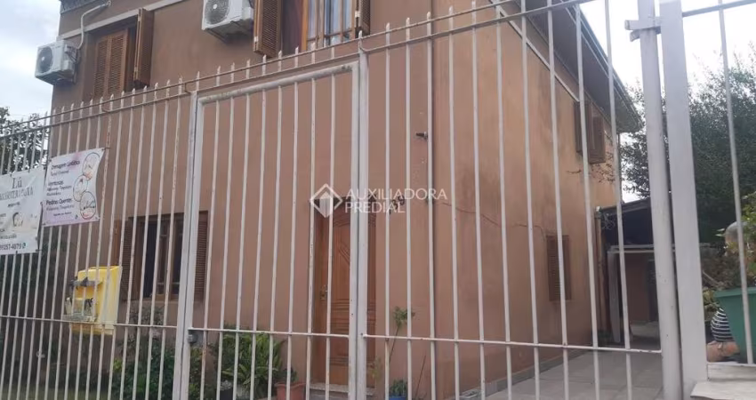 Casa em condomínio fechado com 6 quartos à venda na Beco Rui Barbosa, 489, Fátima, Canoas