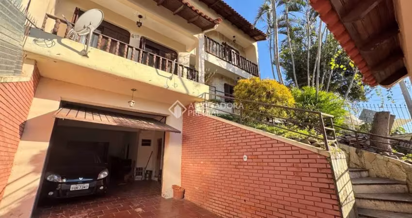 Casa com 5 quartos à venda na Rua Peru, 679, São José, Canoas