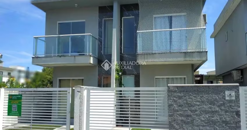 Casa com 2 quartos à venda na Servidão das Águias, 201, Campeche, Florianópolis