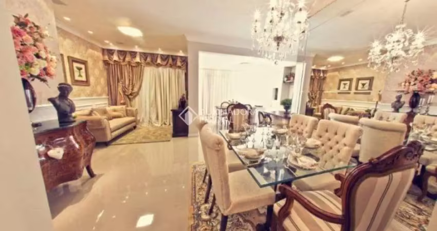 Apartamento com 3 quartos à venda na Rua 302, 538, Meia Praia, Itapema