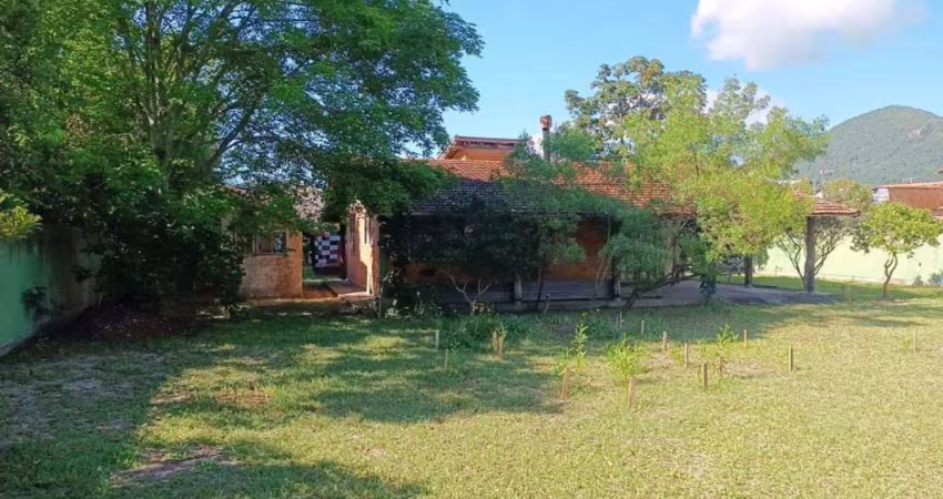 Terreno à venda na Servidão Estação Lua Clara, 388, São João do Rio Vermelho, Florianópolis