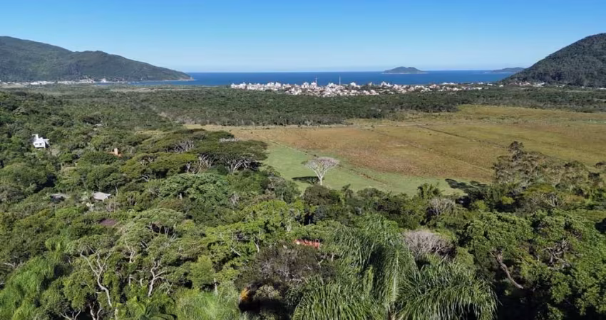 Terreno à venda na Estrada Rozália Paulina Ferreira, 2922, Pântano do Sul, Florianópolis