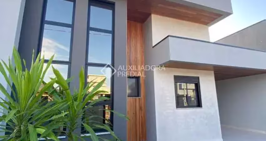 Casa com 3 quartos à venda na Rua Antônio Jovita Duarte, 13, Forquilhas, São José