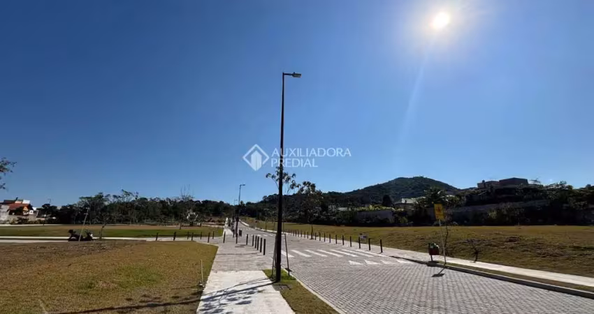 Terreno à venda na Rua da Capela, 303, Campeche, Florianópolis