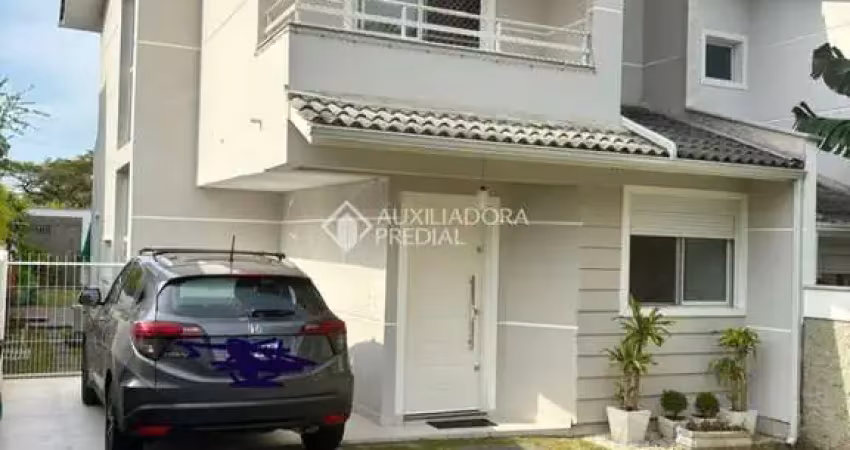 Casa com 3 quartos à venda na Rua Silvio Lopes Araújo, 121, Rio Tavares, Florianópolis