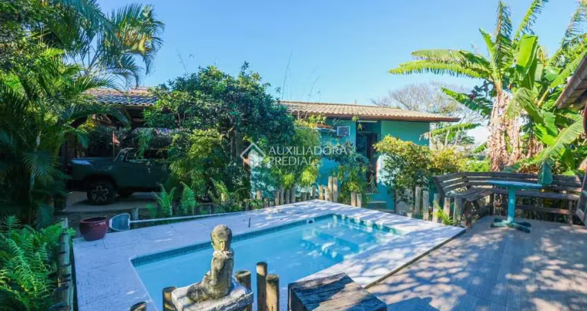 Casa com 4 quartos à venda na Servidão Canteiros, 266, Campeche, Florianópolis