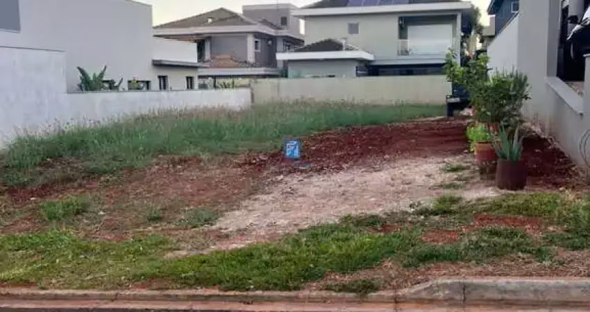 Terreno à venda com  364 m² no condomínio bella cittá