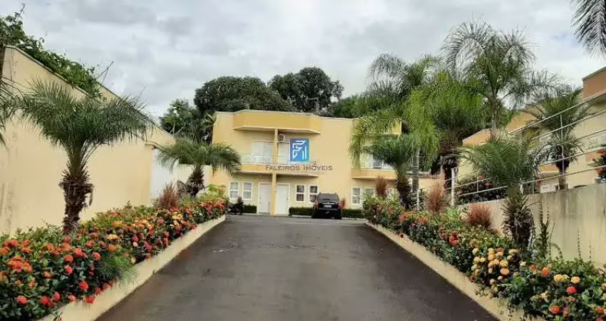 Sobrado à venda com 2 dormitórios em condomínio residencial