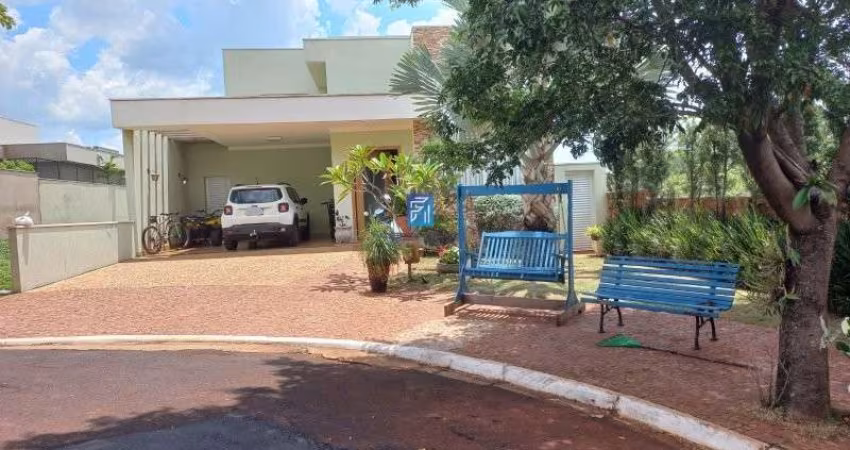 Sobrado a venda com 3 dormitórios sendo 1 suíte no Condomíni