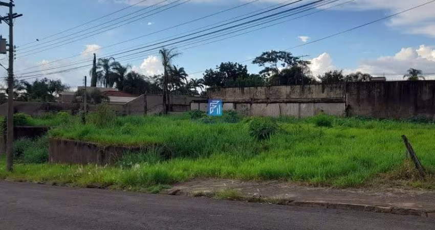 Terreno a venda com 807 m² na Ribeirânia