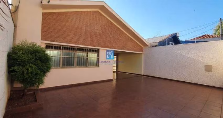 Casa a venda com 3 dormitórios próximo Barão de Mauá