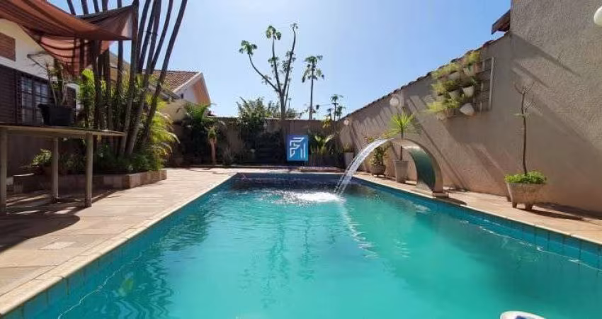 Casa com piscina a venda 3 dormitórios sendo 1 suíte
