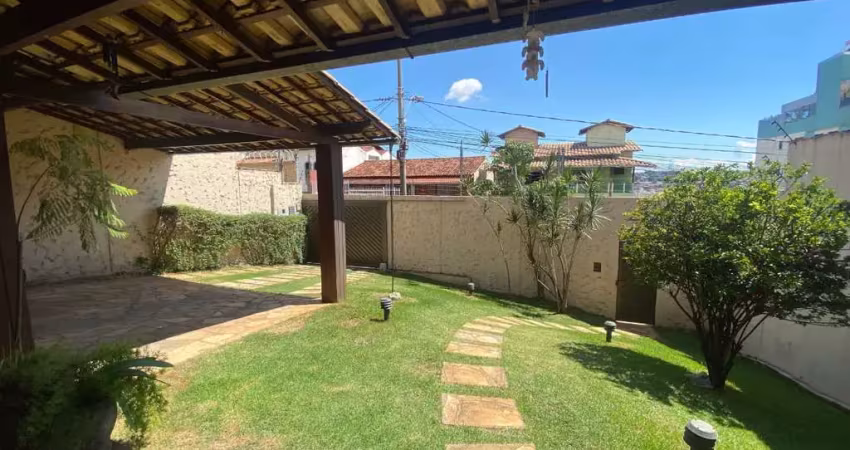 Casa com 4 quartos à venda no Álvaro Camargos, Belo Horizonte 