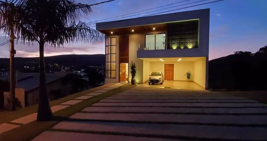 Casa de Condomínio com 4 quartos à venda em Nova Lima