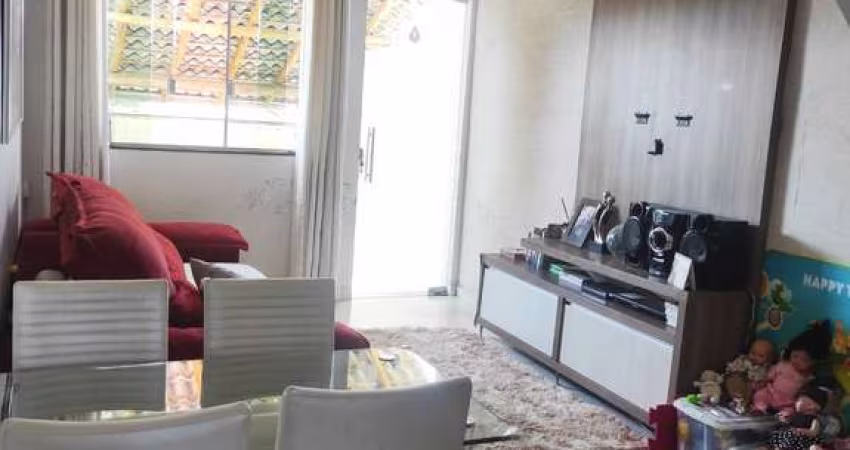 Casa Geminada com 2 quartos à venda em Contagem
