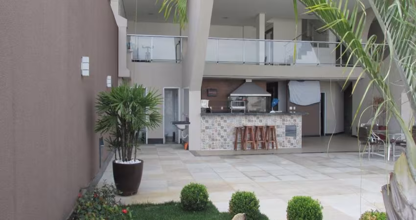 Casa de Condomínio com 5 quartos para alugar em Belo Horizonte