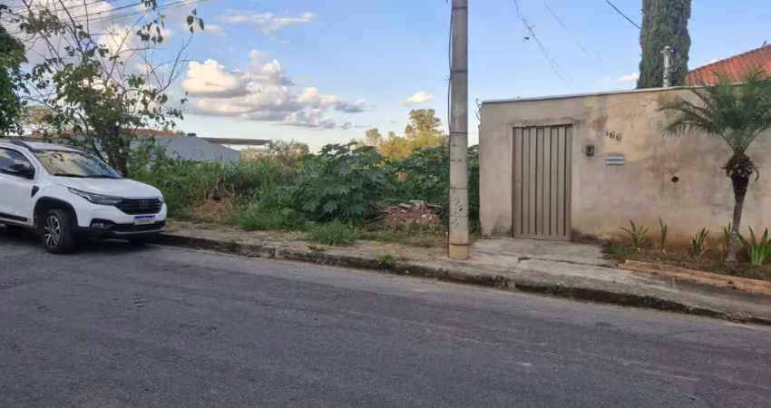 Terreno à venda em Braúnas, Belo Horizonte 