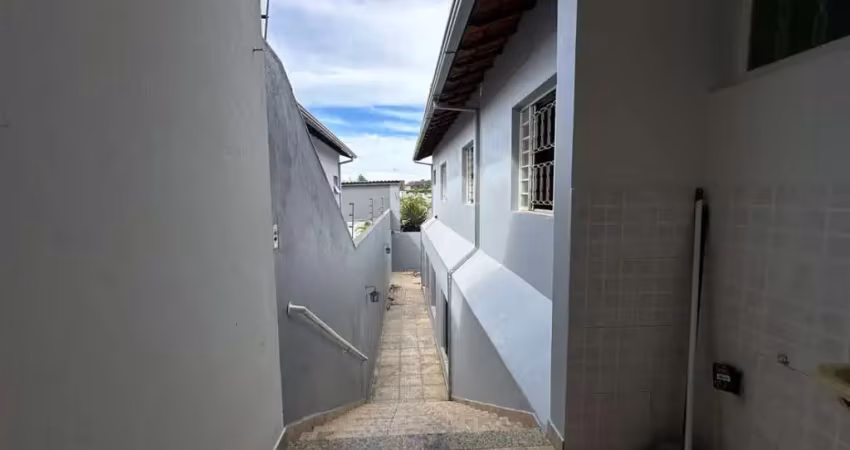 Casa com 3 quartos à venda na Santa Amélia, Belo Horizonte 